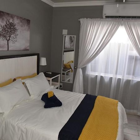 B&B 464 On 22Nd Ave Pretoria-Noord Exteriör bild