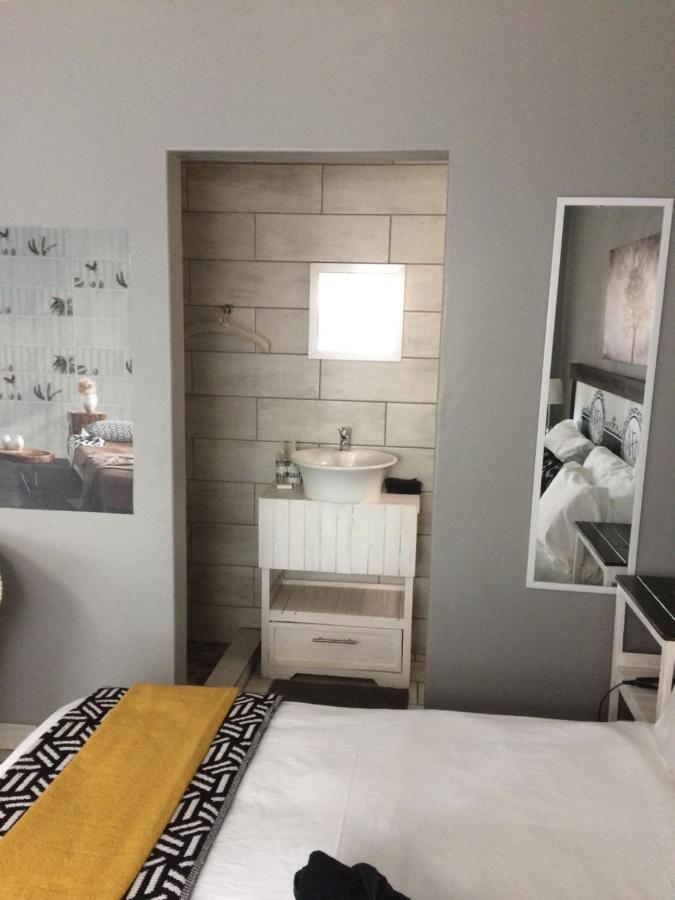 B&B 464 On 22Nd Ave Pretoria-Noord Exteriör bild