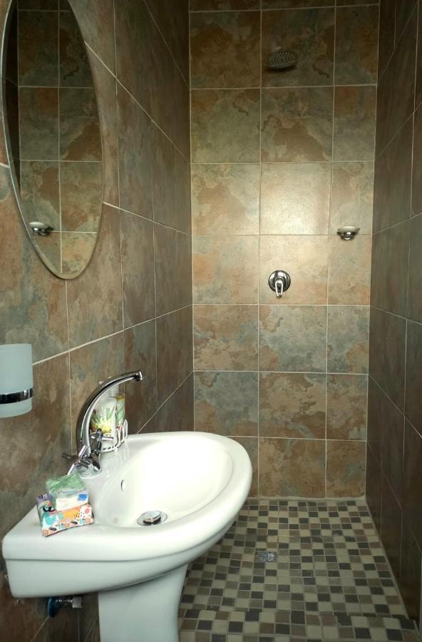 B&B 464 On 22Nd Ave Pretoria-Noord Exteriör bild