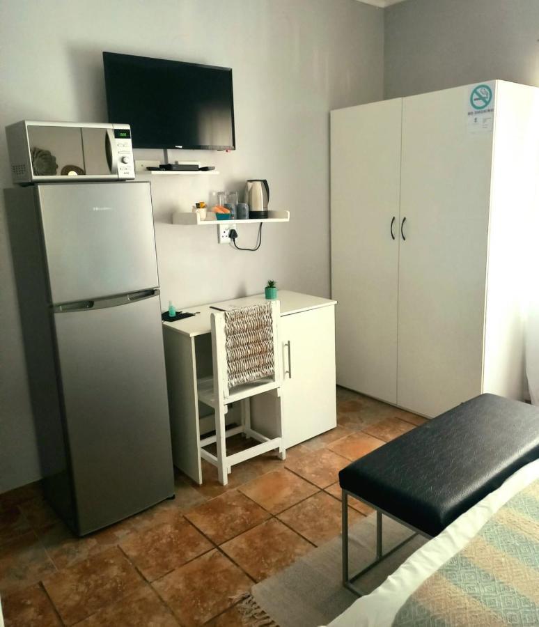 B&B 464 On 22Nd Ave Pretoria-Noord Exteriör bild