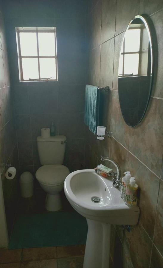 B&B 464 On 22Nd Ave Pretoria-Noord Exteriör bild