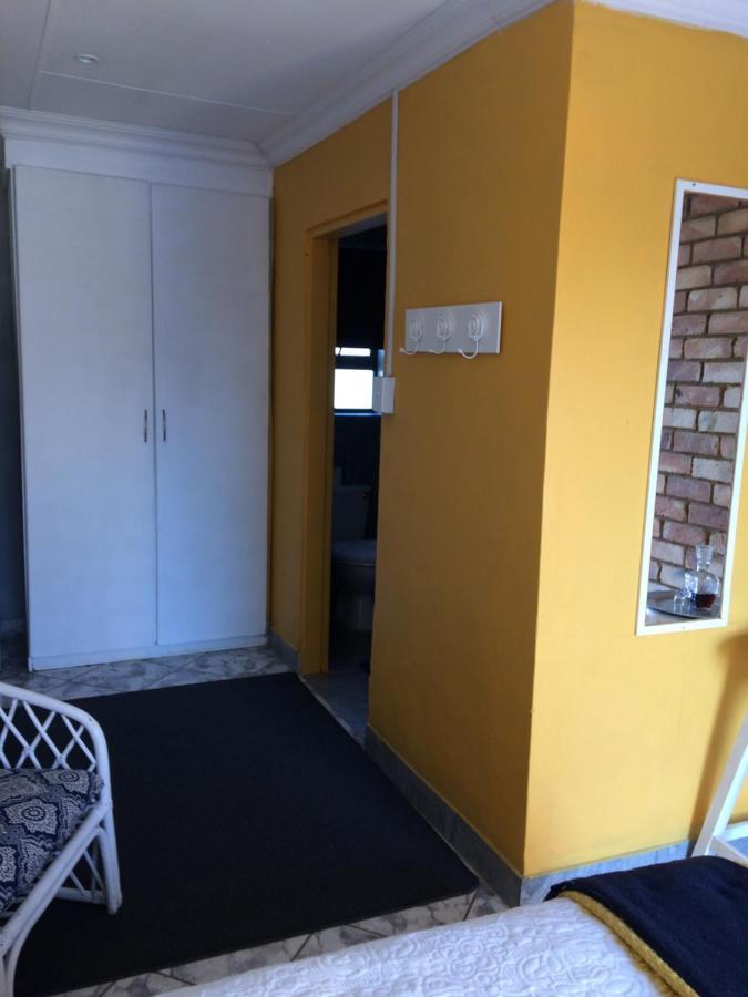 B&B 464 On 22Nd Ave Pretoria-Noord Exteriör bild