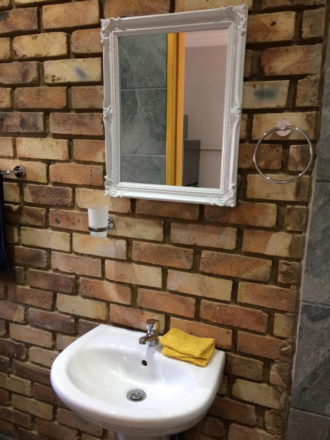B&B 464 On 22Nd Ave Pretoria-Noord Exteriör bild