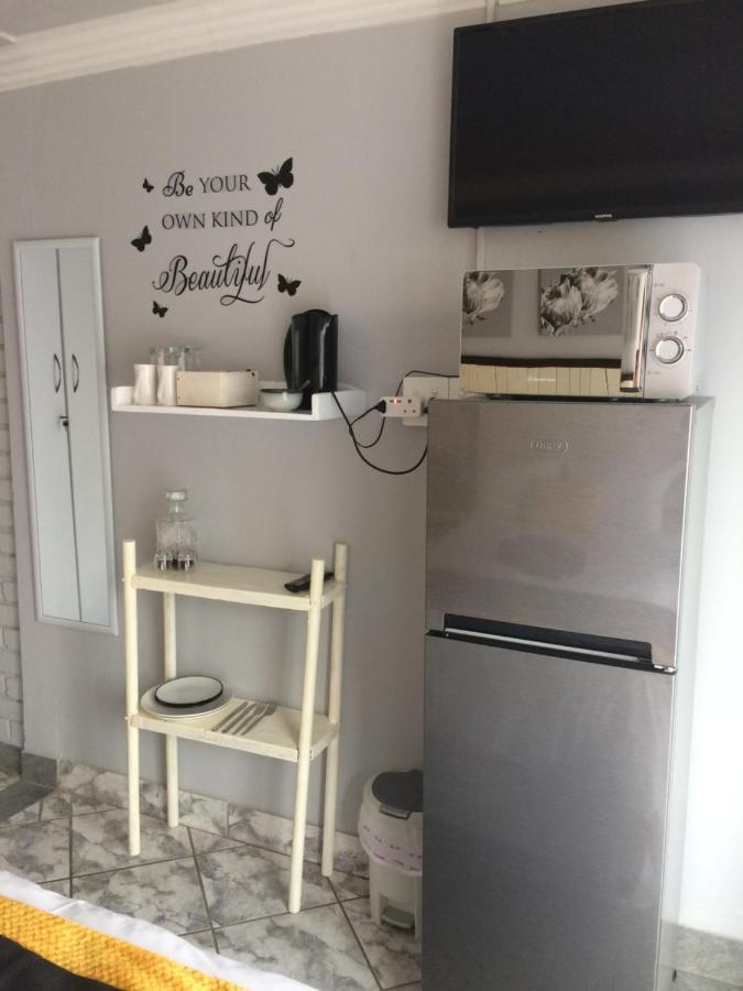 B&B 464 On 22Nd Ave Pretoria-Noord Exteriör bild